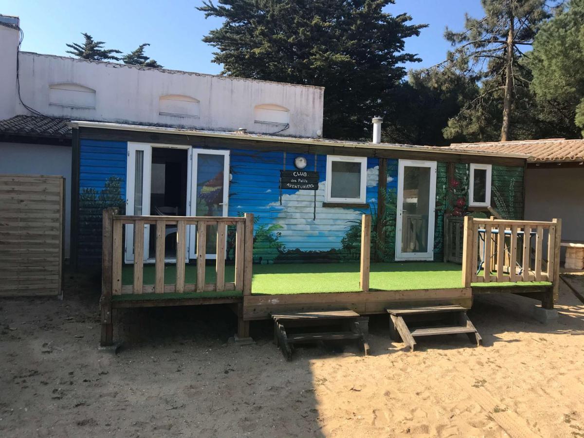Camping Les Maraises سان مارتن دو ر المظهر الخارجي الصورة