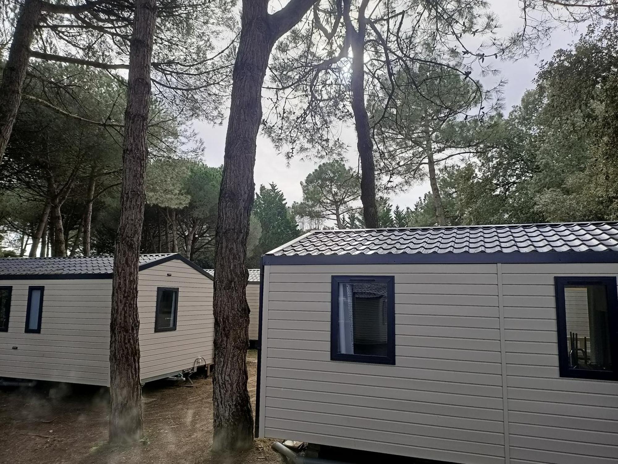 Camping Les Maraises سان مارتن دو ر المظهر الخارجي الصورة
