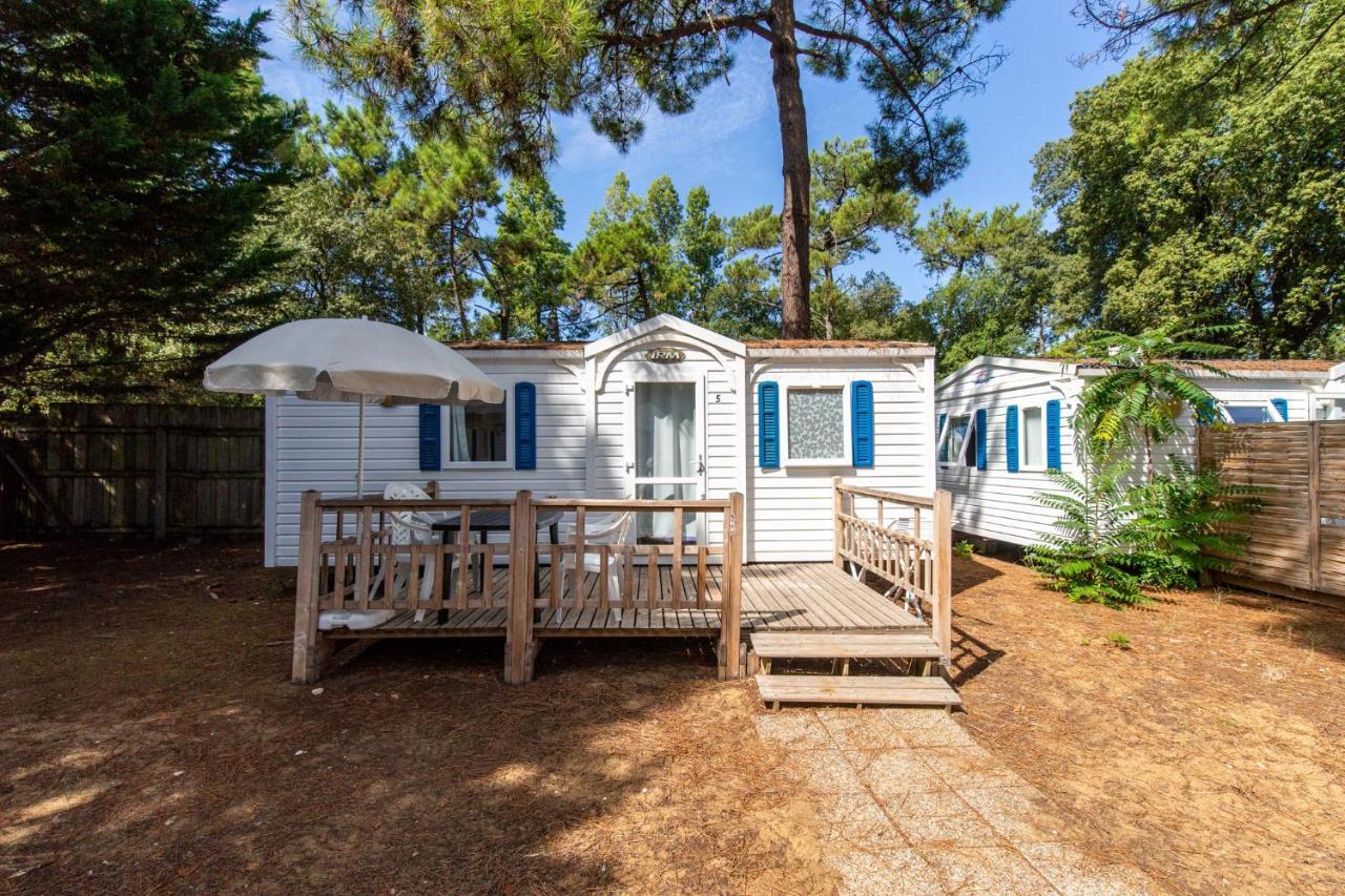 Camping Les Maraises سان مارتن دو ر المظهر الخارجي الصورة