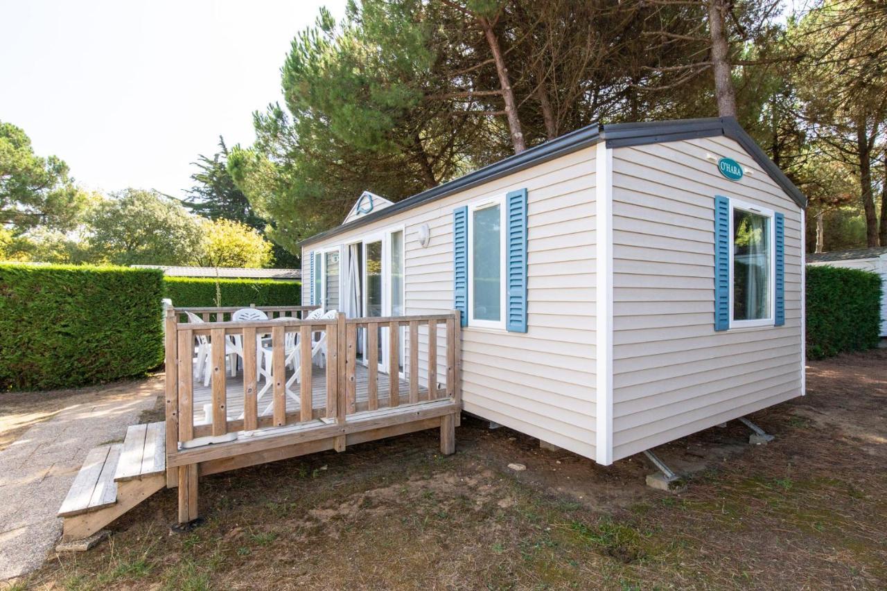 Camping Les Maraises سان مارتن دو ر المظهر الخارجي الصورة