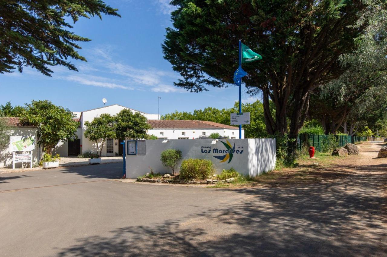 Camping Les Maraises سان مارتن دو ر المظهر الخارجي الصورة