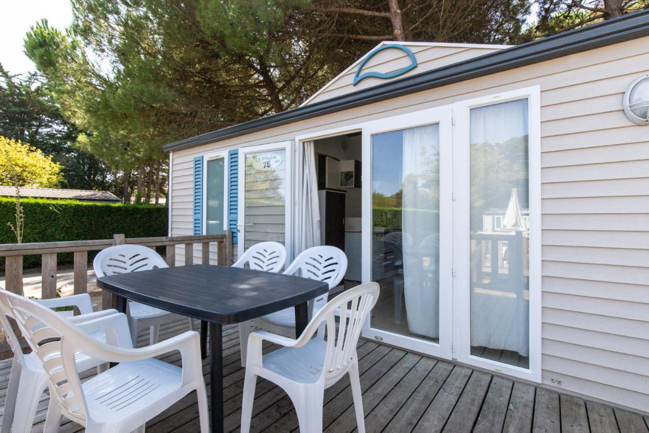 Camping Les Maraises سان مارتن دو ر المظهر الخارجي الصورة